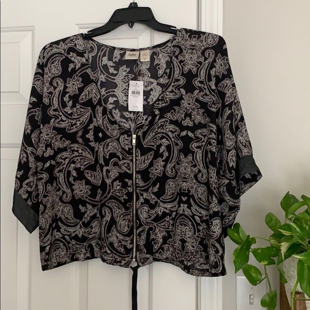floral shirt